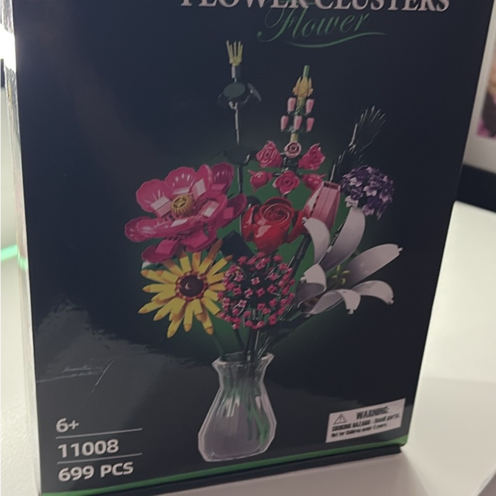 Lego-compatible Flower Clusters Building Set - Pink, Yellow, Red, White